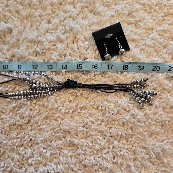 NWOT Beaded Necklace + Earrings Black Silver - Picture 4 of 7